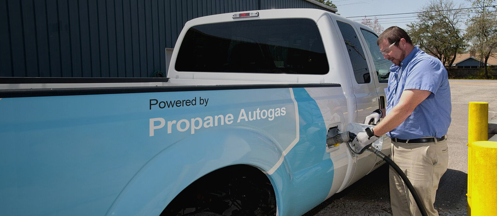 ElaflexUS Propane Autogas LPG Refueling Elaflex GG1DN GasGuard Nozzle L.P.Gas Refueling of Car with GasGuard Nozzle